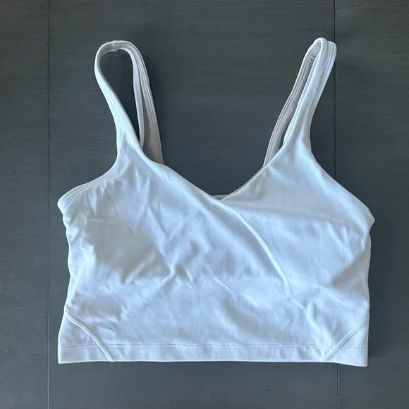 LULULEMON LOT OF 3 TOP AND BRA TOPS 8 - Picture 2 of 7